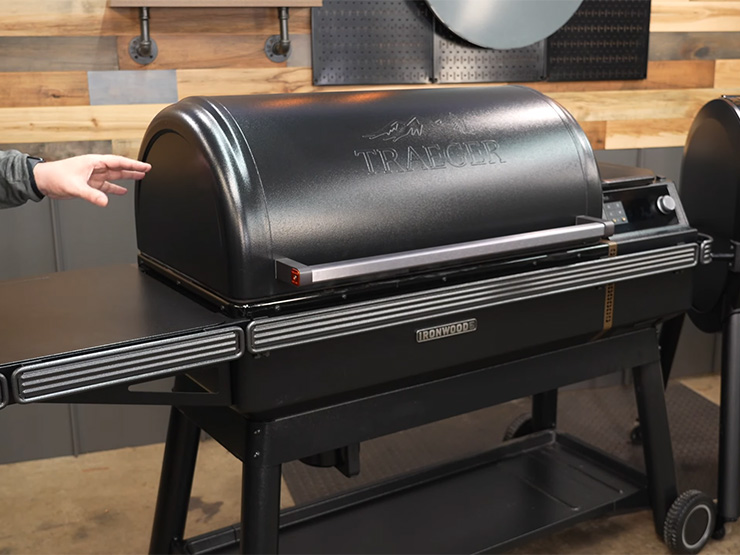 Traeger vs Green Egg: Comparing Two Popular Grill Brands